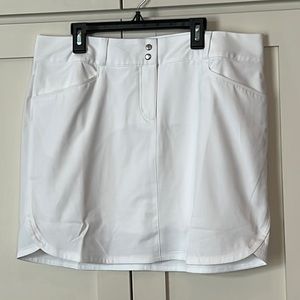 Adidas golf skort/size 10 (ESS 3 STP skort)